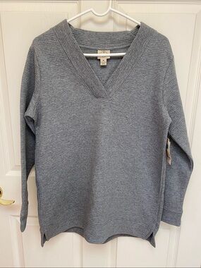 St. John's Bay Gray Ribbed V-Neck Sweater
